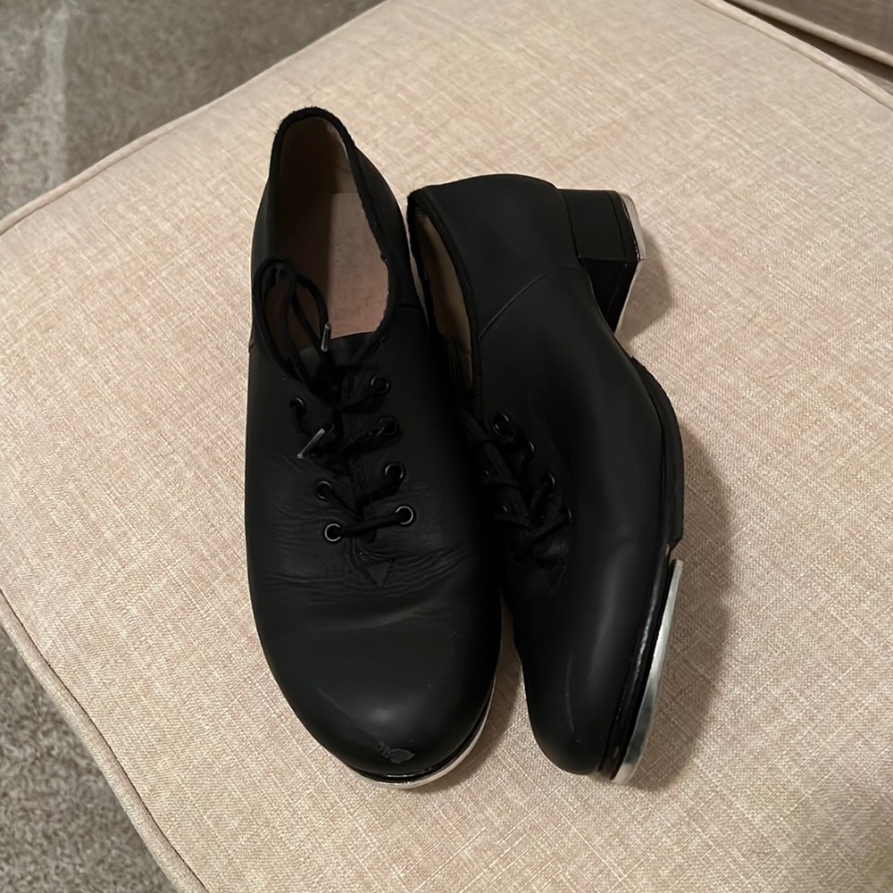 Bloch blsck tap shoes size 7.5